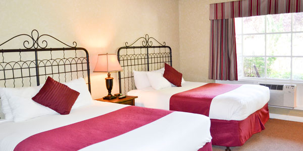 Standard Room at Village Green Resort, Oregon Standard Room at Village Green Resort, Oregon