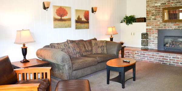 Village Green Resort, Oregon Luxury Suite Village Green Resort, Oregon Luxury Suite